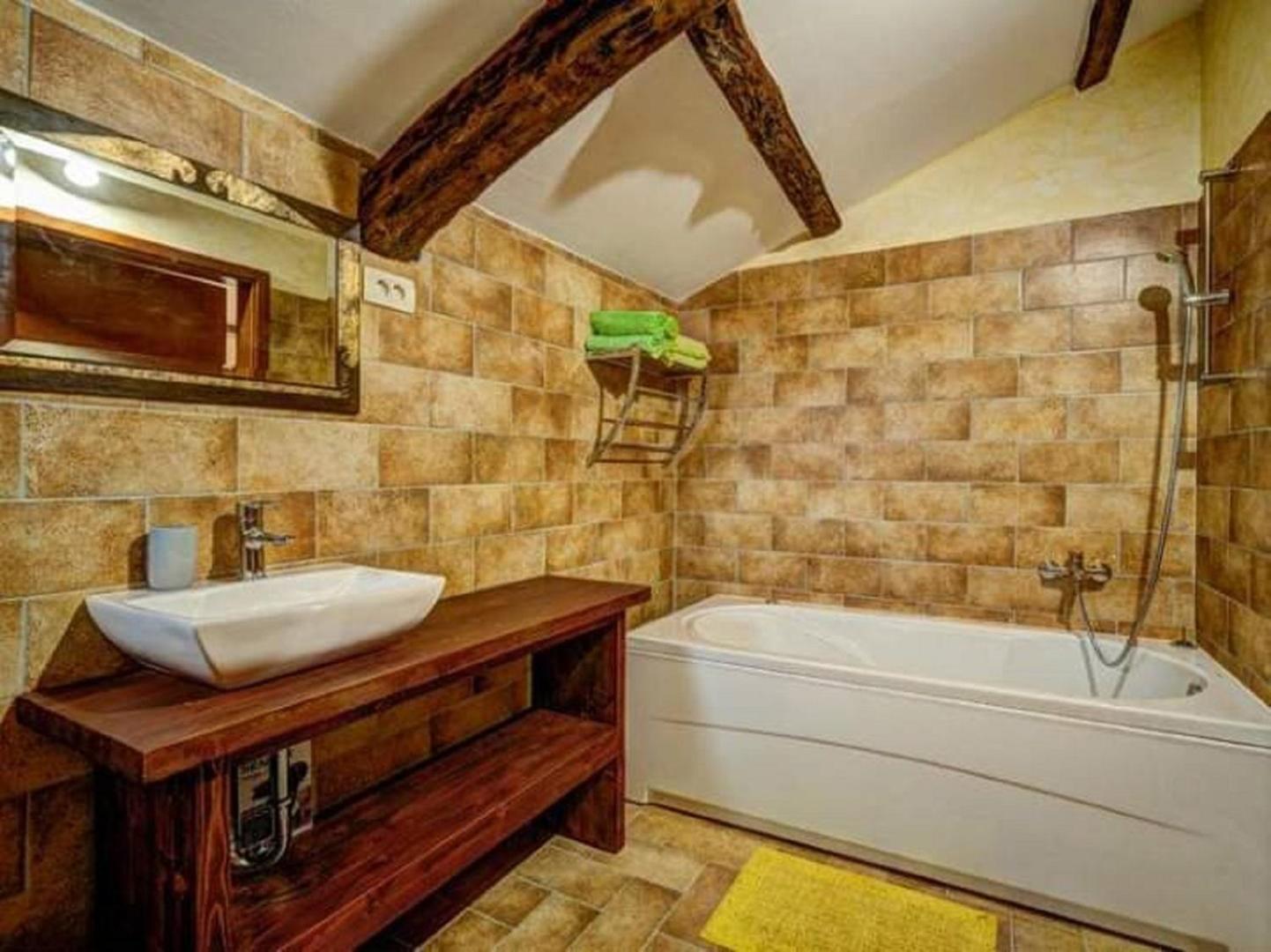 Holiday House Kapitani Ferienhaus Hum