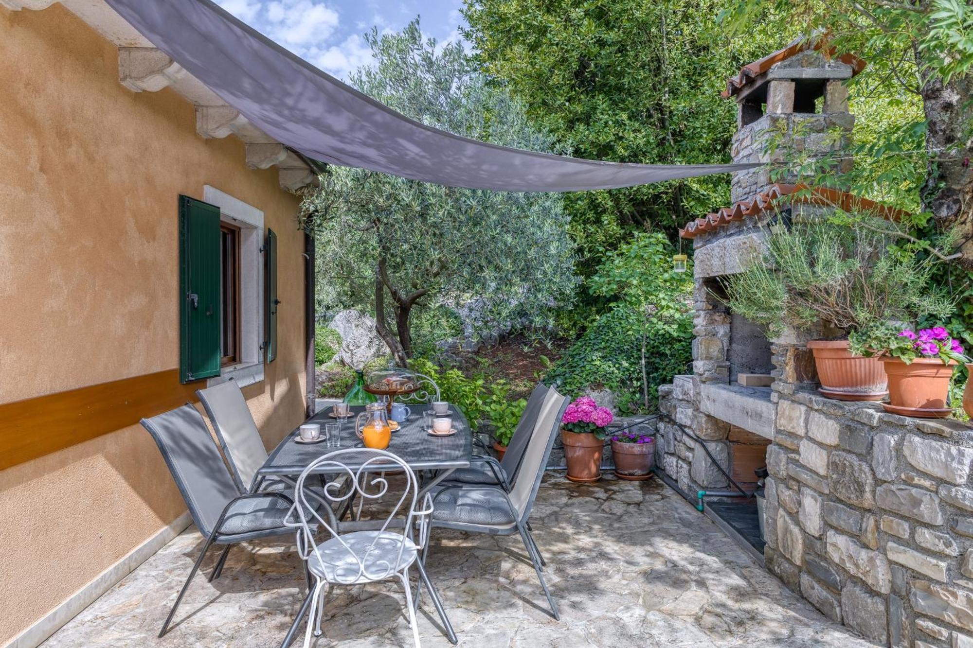 Ferienhaus Holiday House Kapitani